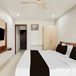 Super Townhouse Oak Dlf Newtown
