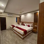 Elegant Rooms And Suites