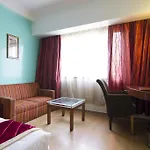 Oyo Rooms Indiranagar 210