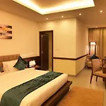 24 Tech Hotel