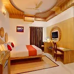Grandeur Luxury Suites