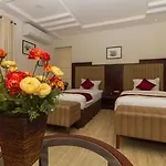 Oyo Premium Indiranagar Cambridge Layout