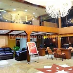 Hotel Crystal Castle