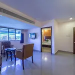 Hotel Crystal Castle