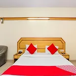 Oyo 649 Hotel Ajantha Trinity Inn