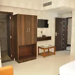 Oyo 10324 Hotel Prince Inn