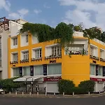 Melange Luxury Service Apartment