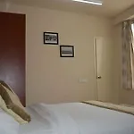 Emerald Suites By Omatra