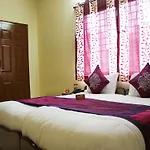 Oyo 2998 Apartment Honeydew Habitat