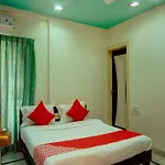 Oyo 17116 Lng Hospitality