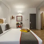 Oyo Townhouse Indiranagar