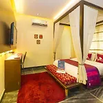 Oyo Rooms Rt Nagar Hmt Playground
