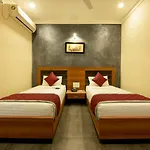 Comfy Luxury Hotel