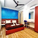 Hotel Palm Suite