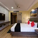 Capital O 18788 Phoenix Hotel & Resort