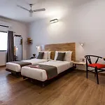 Oyo Townhouse 6 Koramangala Sony Signal