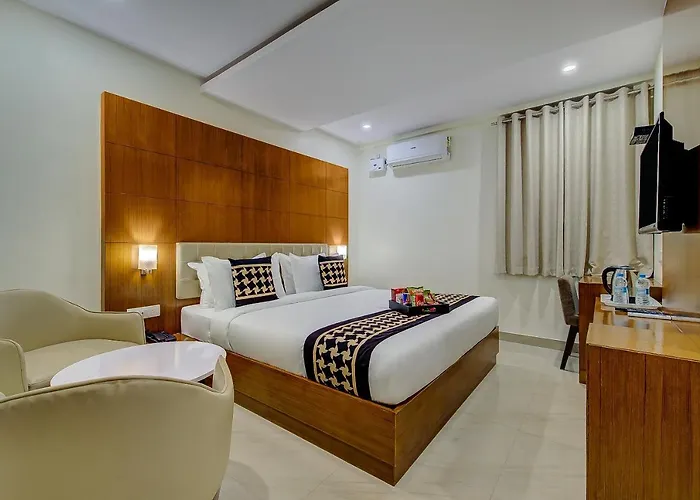 Collection O 77042 Tetrad Hotel