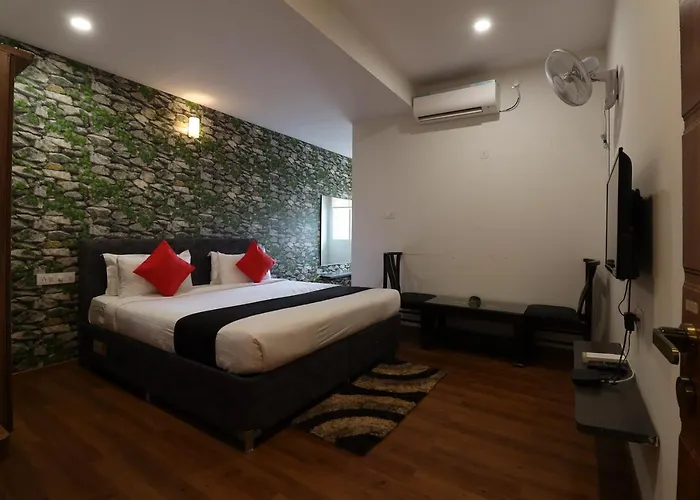 Hotel Dhanvitha Suites