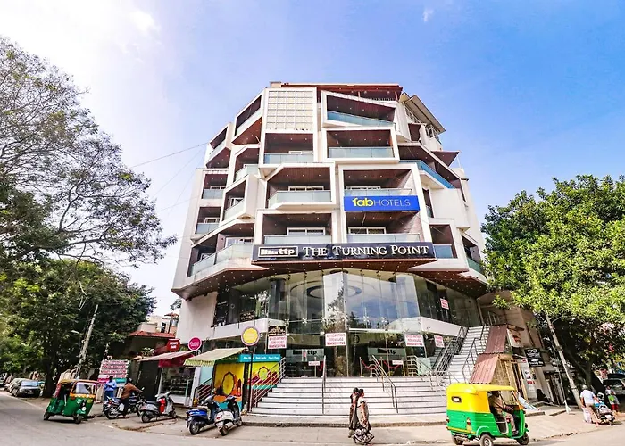 Fabhotel Turning Point - Nr Ulsoor Lake