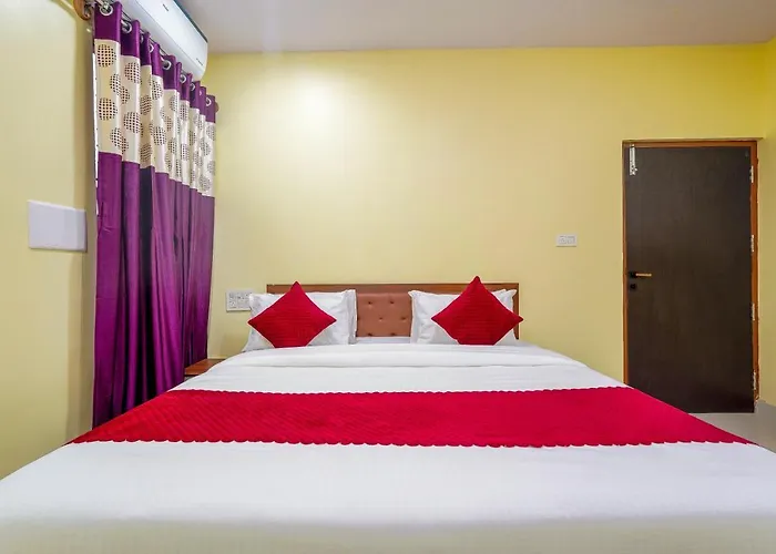 Sri Vijaya Palace Lodging