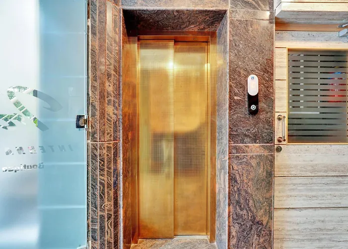 Collection O Ira International Boutique Hotel