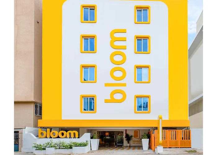 Bloom Hotel - Hsr Club