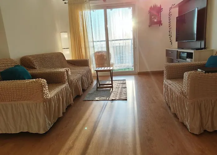 Deluxe 2Bhk Opp Whitefield Metro