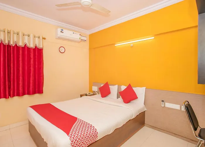 OYO 5590 Ujwal Residency