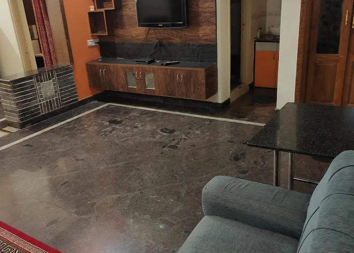 Nest Home Stay