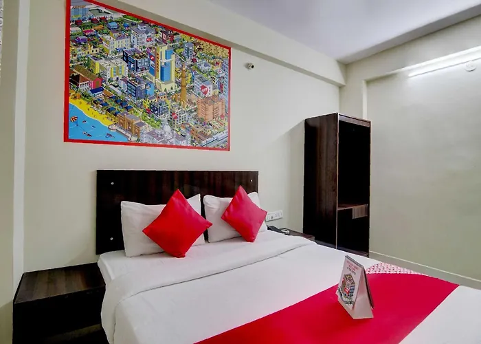 Hotel O Varcity Plaza