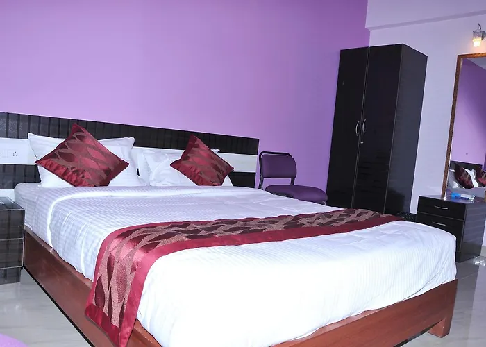Oyo 16842 Brahma Inn