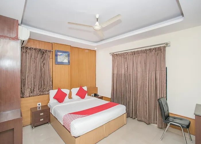 Oyo 14204 Comfort Residency