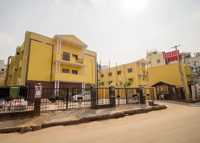Oyo 3722 Hotel Stayeasy Majestic