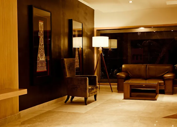 Melange Luxury Service Apartment