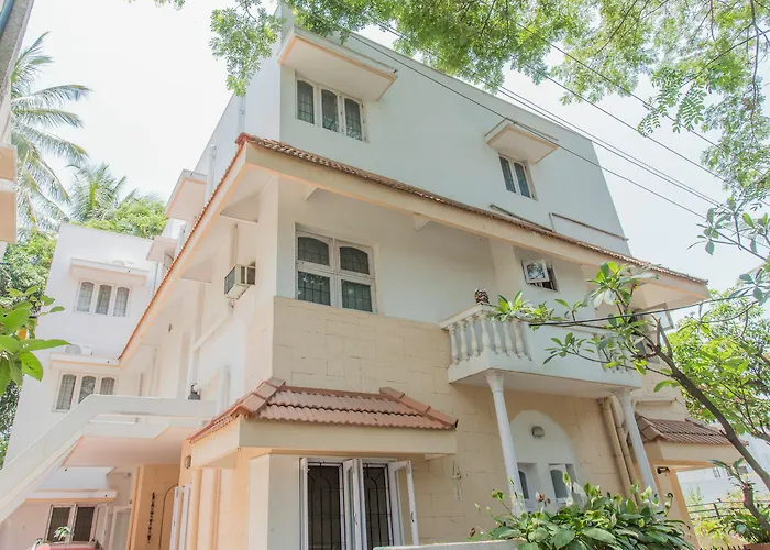 Oyo 761 Hermitage Apartments