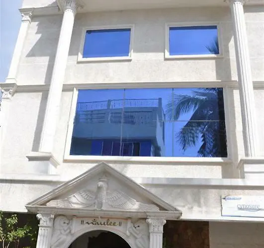 Cynosure Suites
