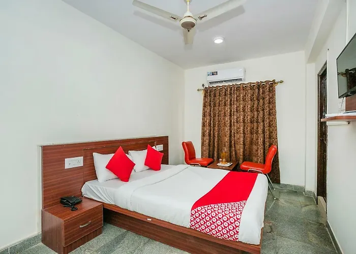 Oyo 22940 Sri Durga Residency