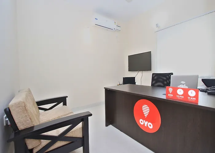 Oyo 12962 Mafroosha Corporate Suites