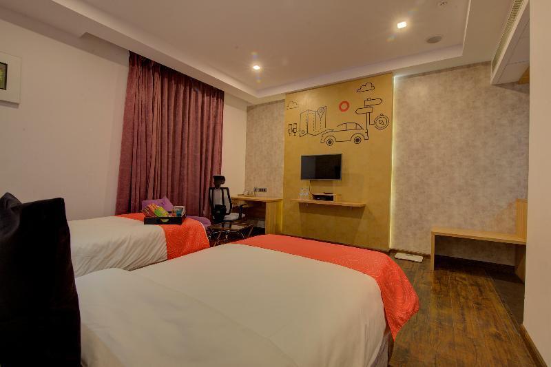 Collection O 30018 Ramee Electronic Hotel 3*