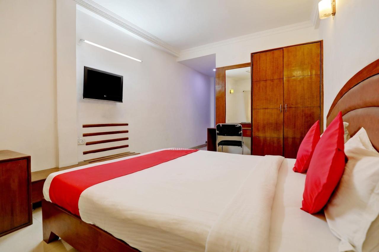 Oyo 44065 Sri Krishna Nilaya Hotel 3*