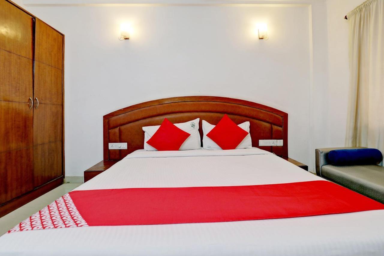 Oyo 44065 Sri Krishna Nilaya 3* Bangalore
