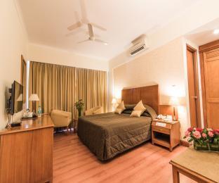 Sai Vishram Business Hotel 4*