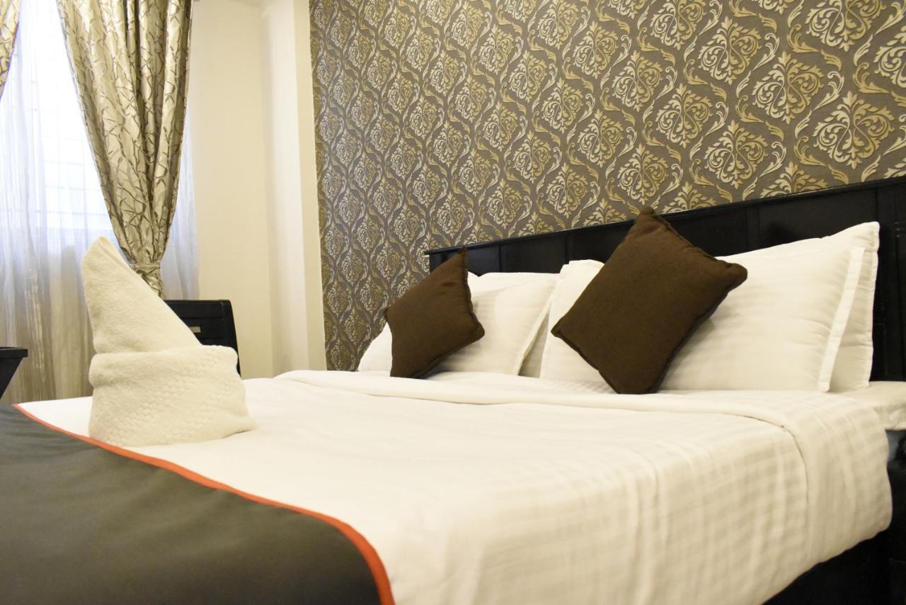 Amazing Hotel 3*