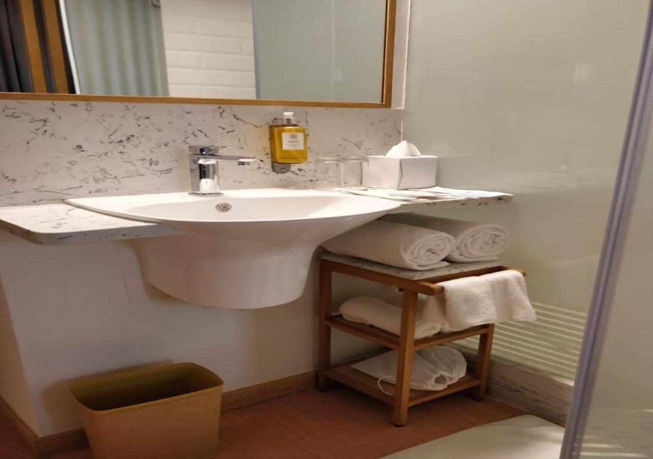 Hotel Express Whitefield Itpl By Ihg