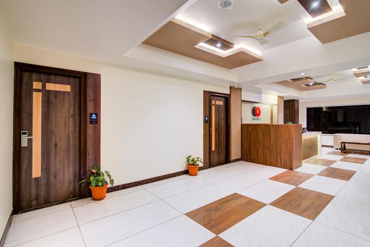 Capital O 15403 Krishna Vaibhava Hotel