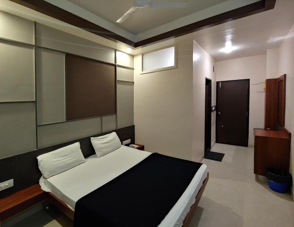 Royal Regency Hotel Bangalore