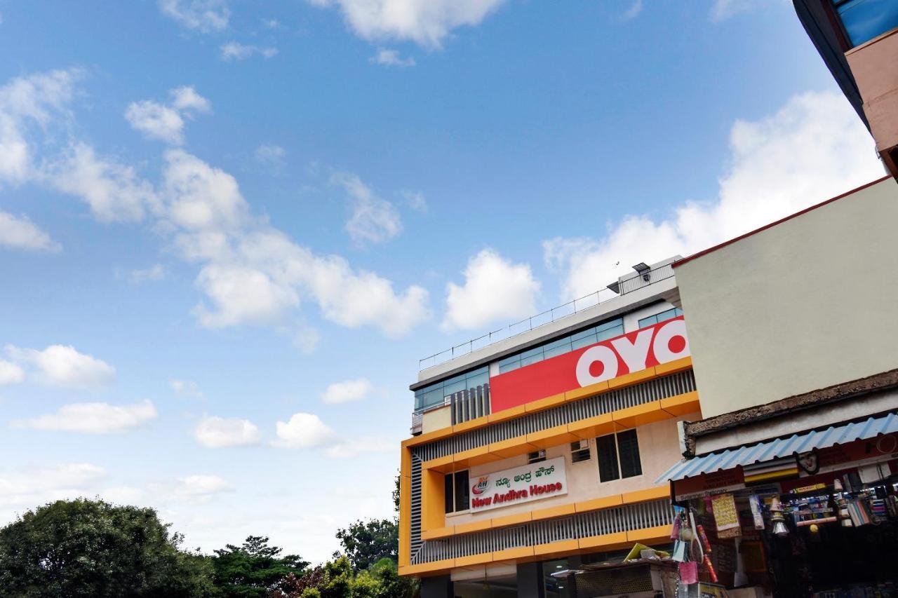 Oyo Flagship 46682 New Andra House 3* Bangalore
