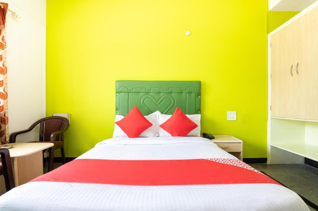 Oyo 25036 Suraksha Residency Hotel