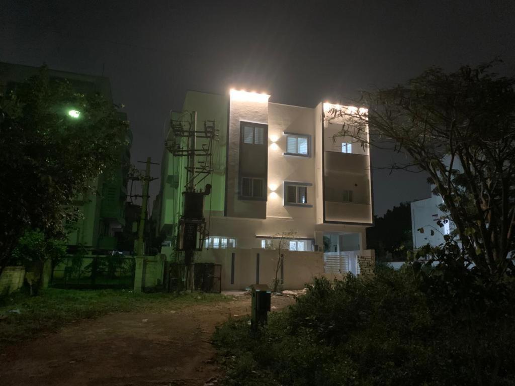 Sagar Niwas - Furnished Short Flats 1bhk And 2bhk Apartment *