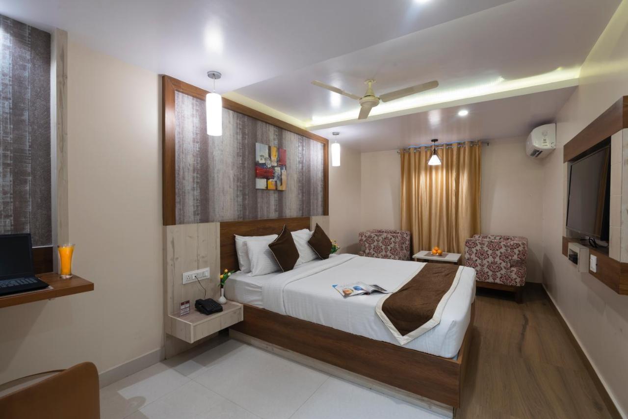 Monarch International Hotel